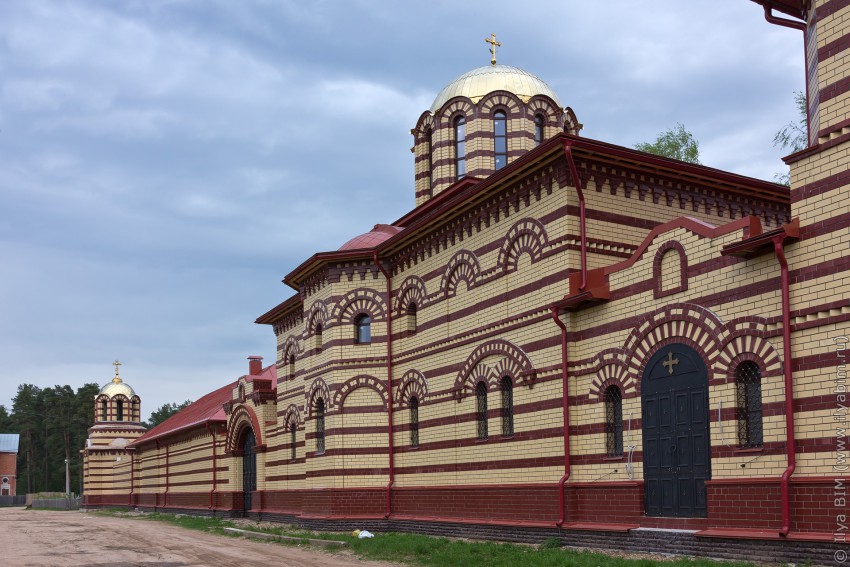 Николо-Малица. Николаевский Малицкий мужской монастырь. фасады