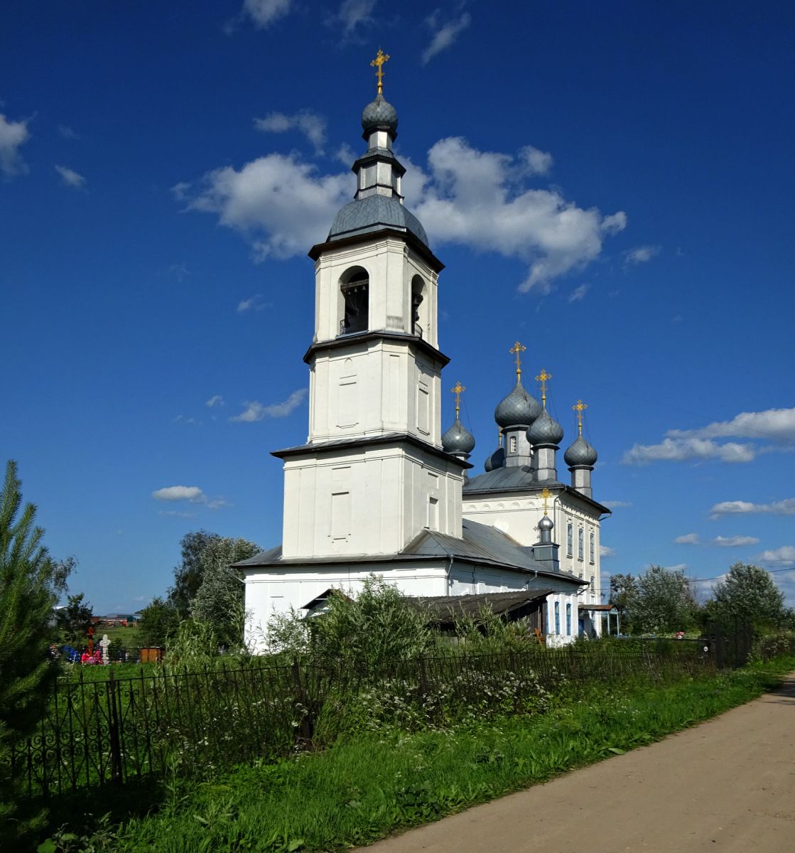 Скородумка. Церковь Успения Пресвятой Богородицы. фасады