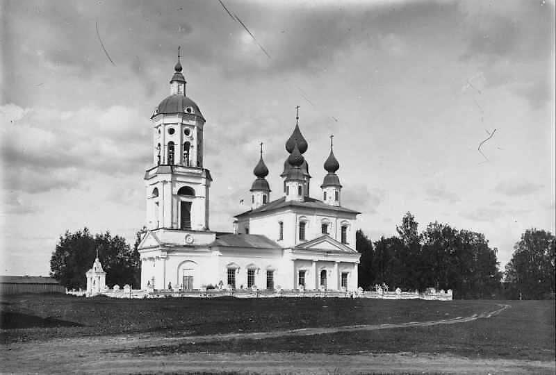 Фото 1908 г. С сайта: vk.com/retrosudislavl, архивная фотография. Церковь Успения Пресвятой Богородицы, Судиславль (Судиславский район, Костромская область)