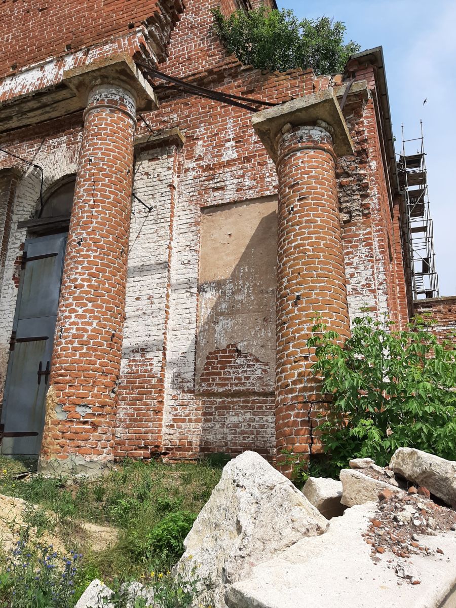 Церковь Успения Пресвятой Богородицы, Черепянь (Лебедянский район, Липецкая область). архитектурные детали