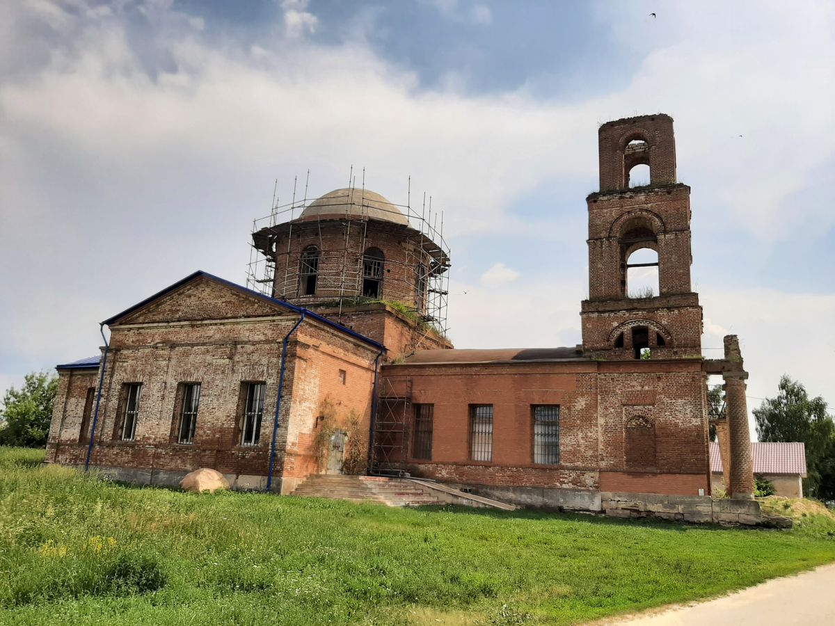 Черепянь. Церковь Успения Пресвятой Богородицы. фасады