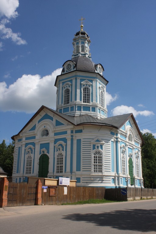 Торопец. Тихоновский женский монастырь. Церковь Покрова Пресвятой Богородицы. фасады