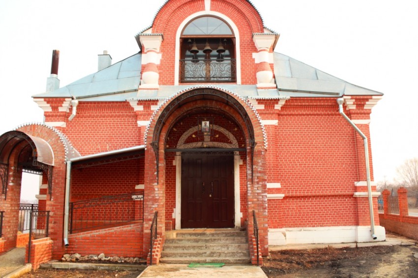 Церковь Николая Чудотворца, Белёв (Белёвский район, Тульская область). архитектурные детали, Вход в притвор