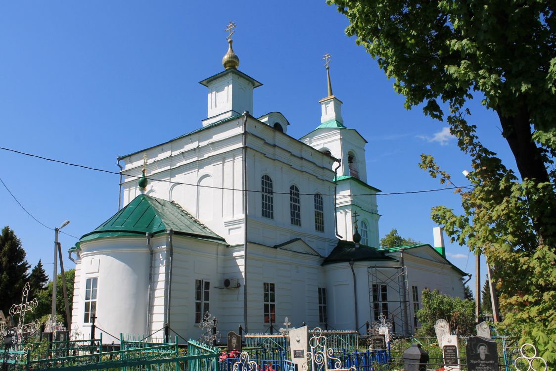 Кафедральный собор Троицы Живоначальной, Белёв (Белёвский район, Тульская область). фасады