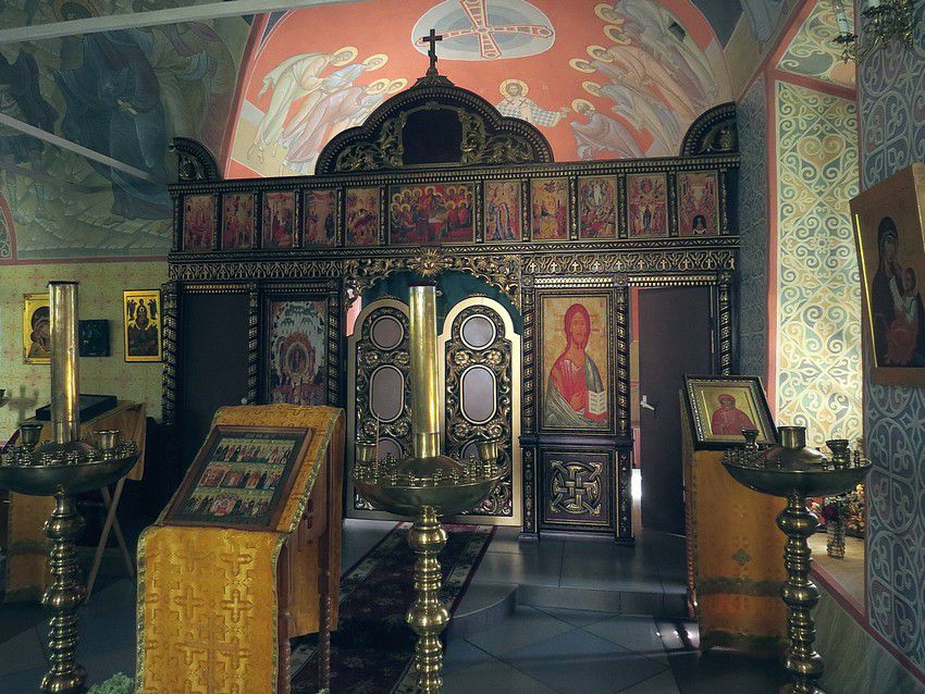 Церковь Троицы Живоначальной, Болхов (Болховский район, Орловская область). интерьер и убранство, Интерьер южного придела