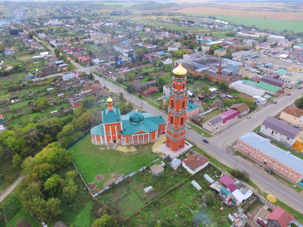 Церковь Георгия Победоносца, Болхов (Болховский район, Орловская область). общий вид в ландшафте, Вид с севера, фото с квадрокоптера.