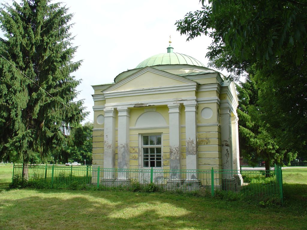 Часовня-усыпальница И. И. Лутовинова, Спасское-Лутовиново (Мценский район и г. Мценск, Орловская область). фасады