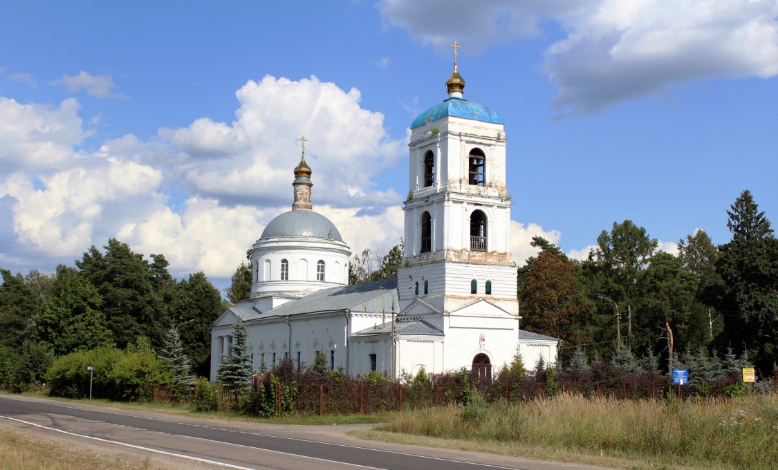 Церковь Успения Пресвятой Богородицы, Красное (Орехово-Зуевский городской округ, Московская область). фасады