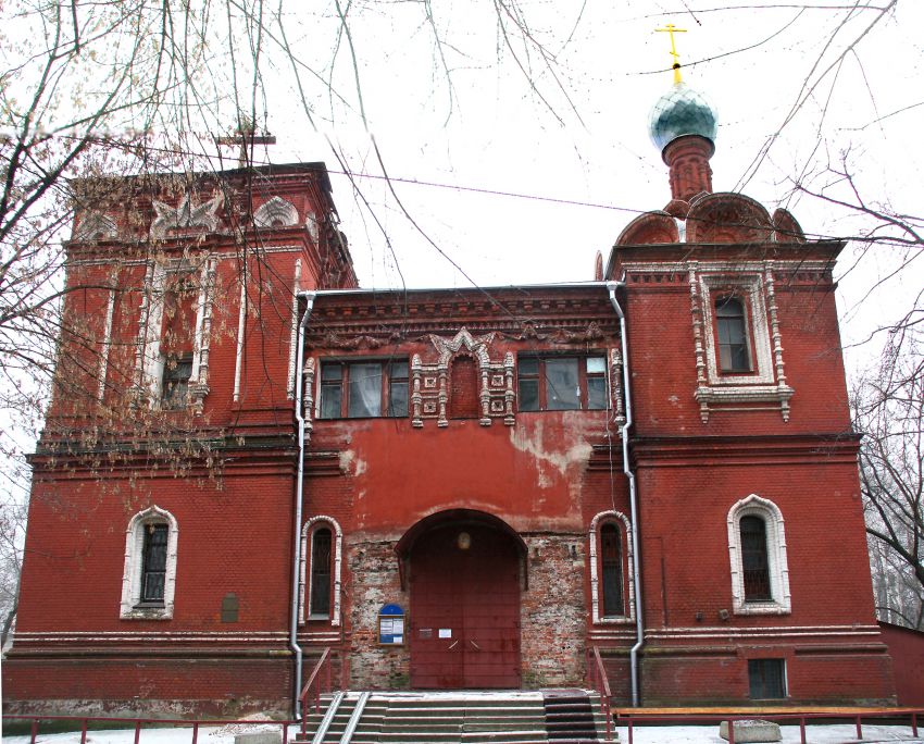 Церковь Троицы Живоначальной при бывшем приюте Бахрушиных, Алексеевский (Северо-Восточный административный округ (СВАО), г. Москва). фасады