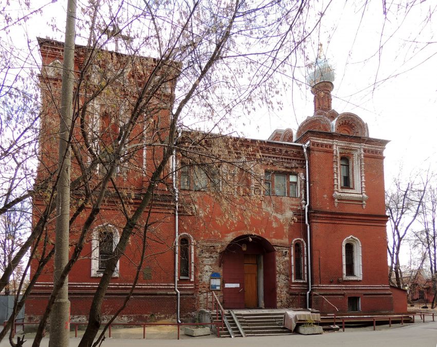 Церковь Троицы Живоначальной при бывшем приюте Бахрушиных, Алексеевский (Северо-Восточный административный округ (СВАО), г. Москва). фасады