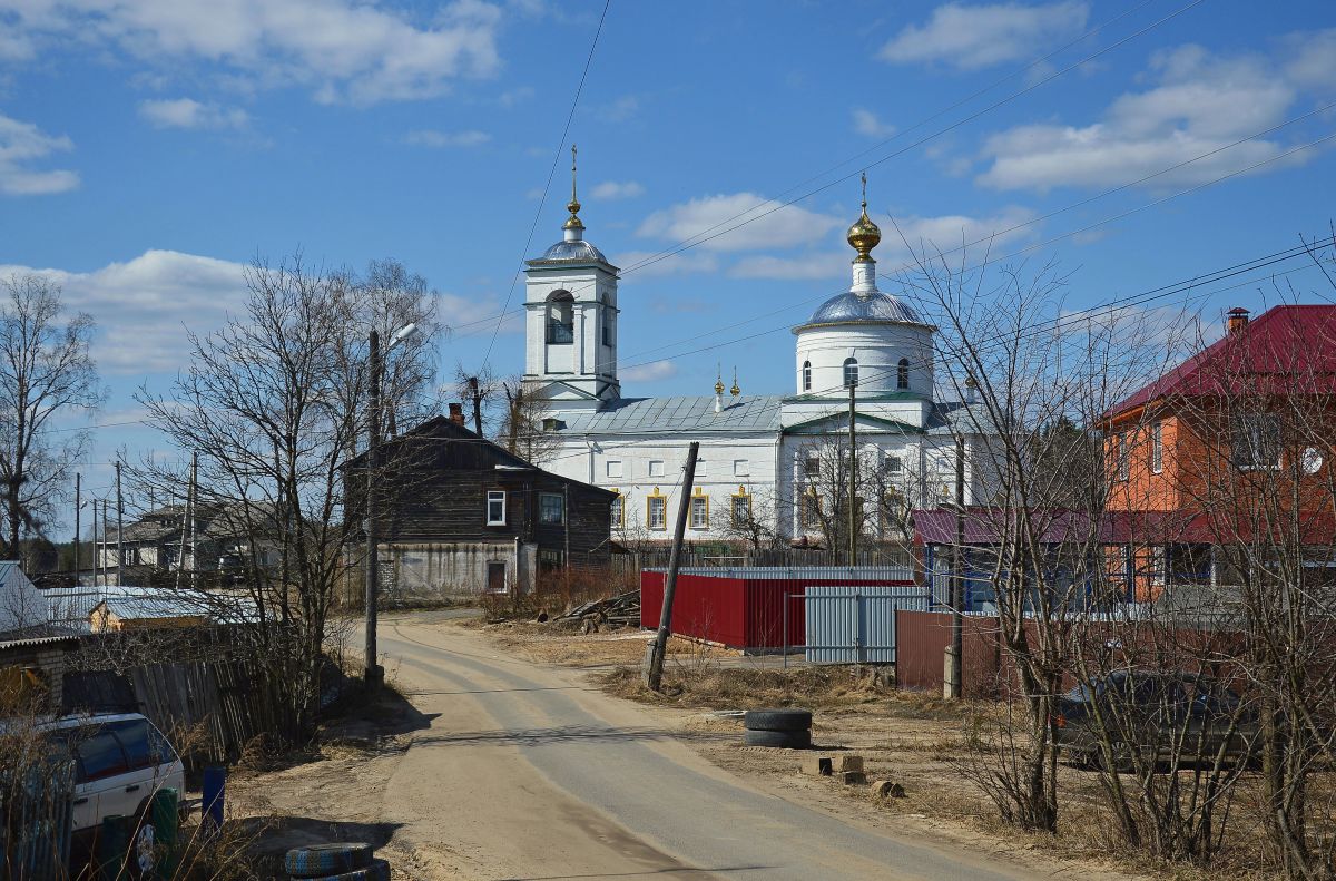 Киржач. Церковь Николая Чудотворца в Заболотье. общий вид в ландшафте