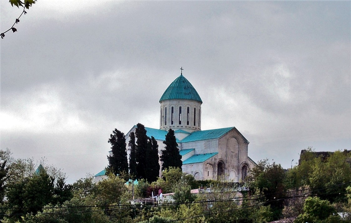 Собор Успения Пресвятой Богородицы (Баграти), Кутаиси (Имеретия, Грузия). фасады