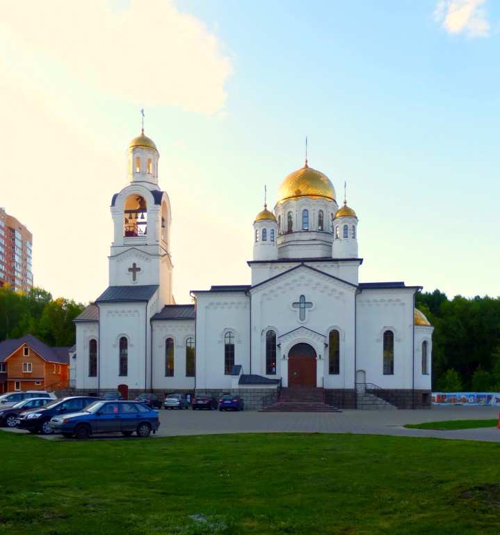 Химки. Церковь Богоявления Господня. фасады