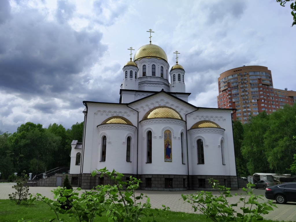 Химки. Церковь Богоявления Господня. фасады