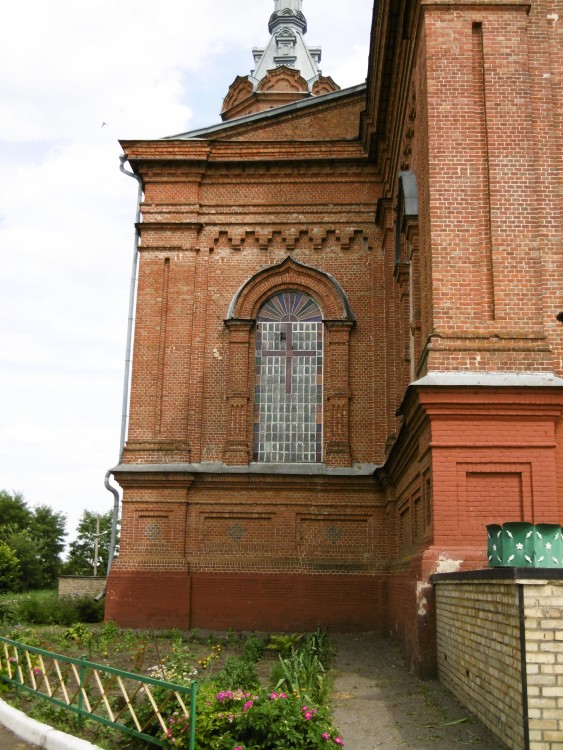 Церковь Михаила Архангела, Мордово (Мордовский район, Тамбовская область). архитектурные детали, Левый придел церкви