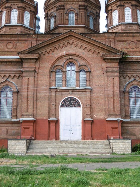 Церковь Михаила Архангела, Мордово (Мордовский район, Тамбовская область). архитектурные детали, Фрагмент южного фасада основного объема храма с вратами