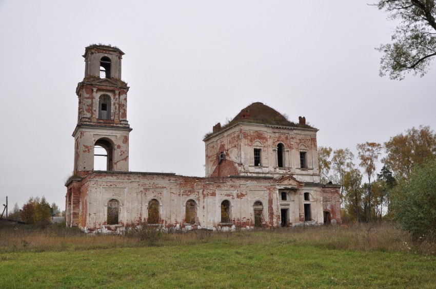 Церковь Рождества Христова, Рождествено (Калининский район, Тверская область). общий вид в ландшафте