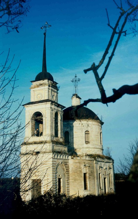 Церковь Николая Чудотворца, Ушаковские Горки (Старицкий район, Тверская область). фасады, 1994