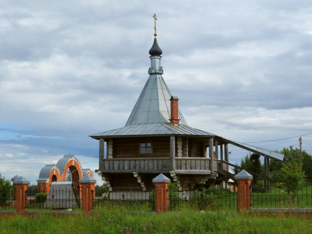 Ушаковские Горки. Церковь Николая Чудотворца. фасады, Часовня (крестильный храм)