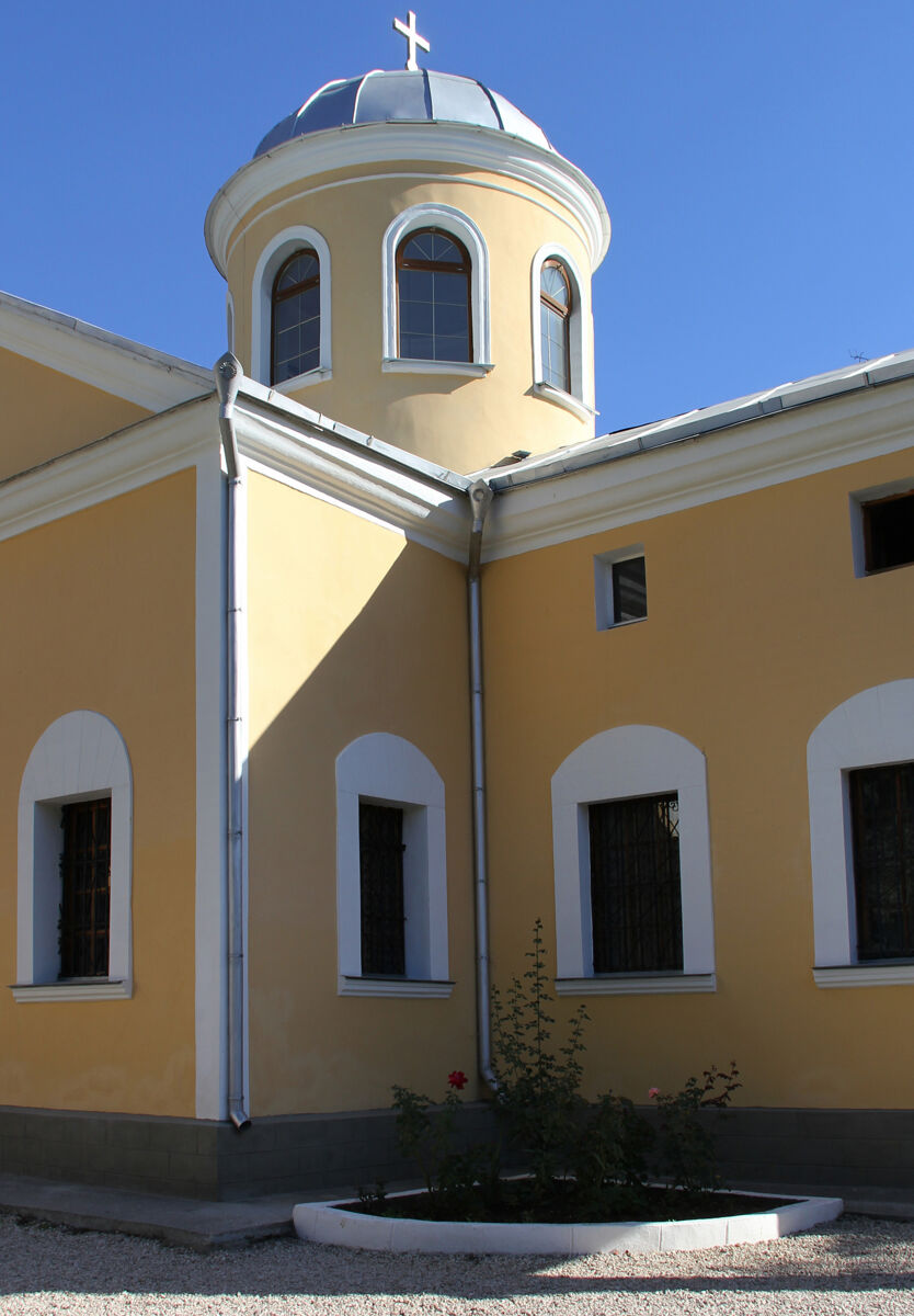 Церковь Двенадцати апостолов (Николая Чудотворца), Балаклава (Балаклавский район, г. Севастополь). архитектурные детали, Угловой фрагмент фасада