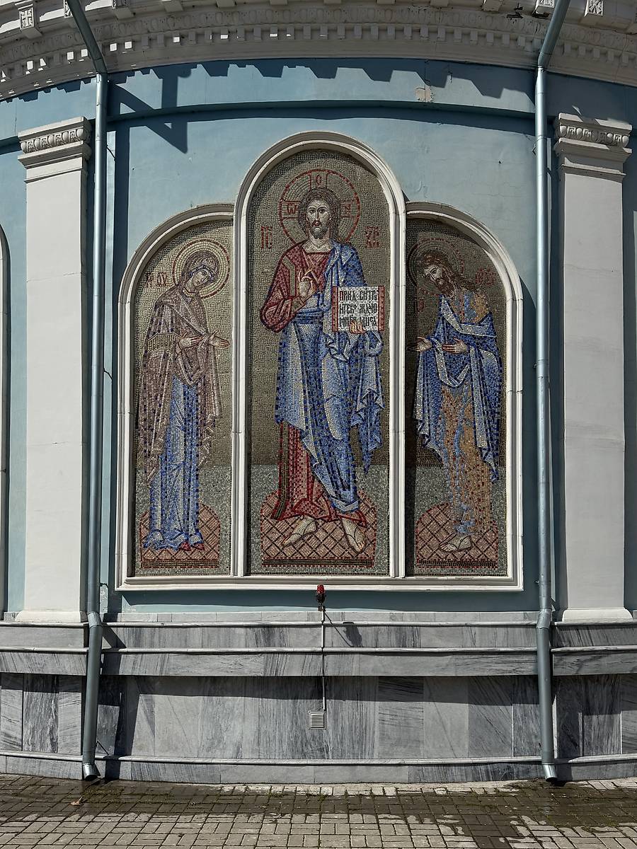 Мозаичное панно на апсиде, архитектурные детали. Кафедральный собор Успения Пресвятой Богородицы, Ташкент (Узбекистан, Прочие страны)