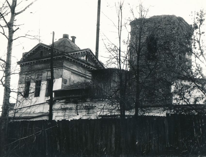 Церковь Троицы Живоначальной, Крапивна (Щёкинский район, Тульская область). фасады