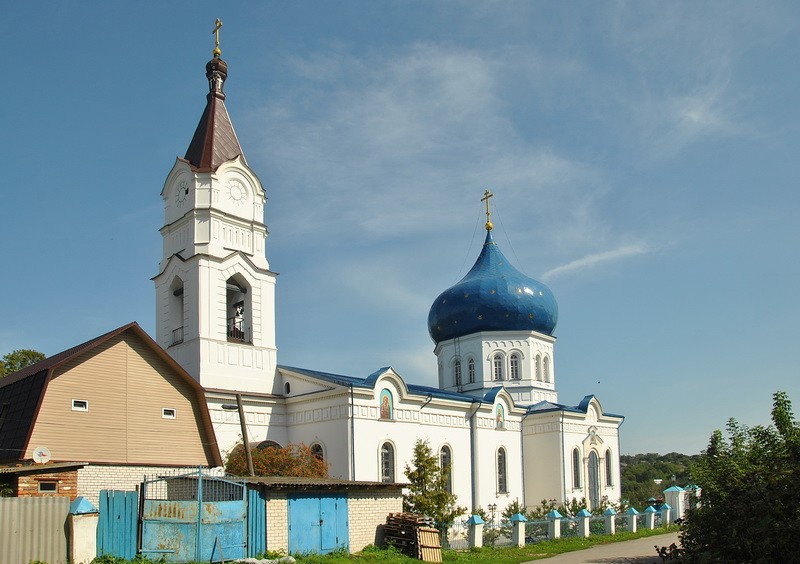 Плавск. Церковь Сергия Радонежского. фасады