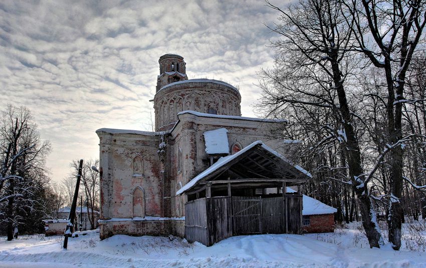 Церковь Успения Пресвятой Богородицы, Барятино (Тарусский район, Калужская область). фасады