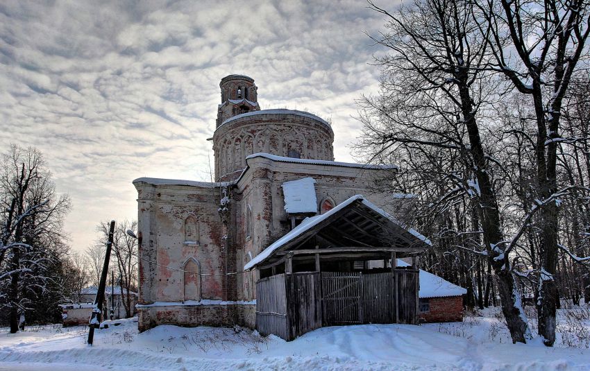 Барятино. Церковь Успения Пресвятой Богородицы. фасады