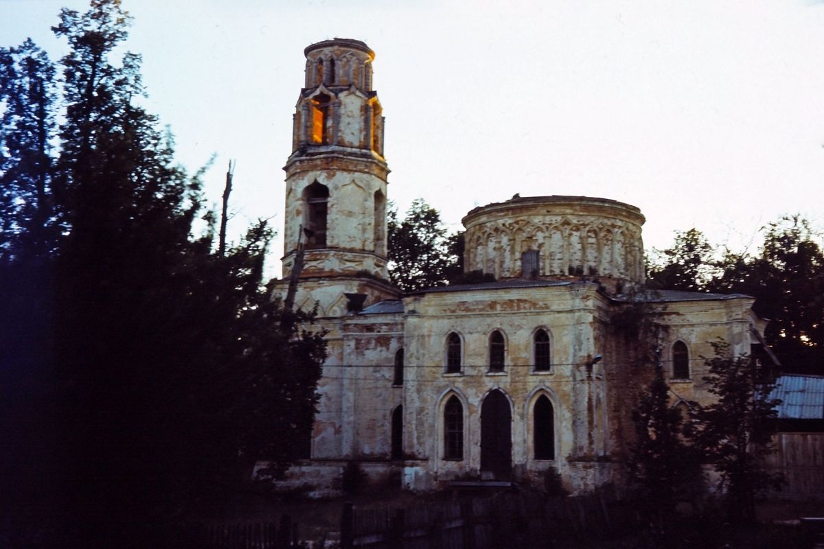 Церковь Успения Пресвятой Богородицы, Барятино (Тарусский район, Калужская область). фасады