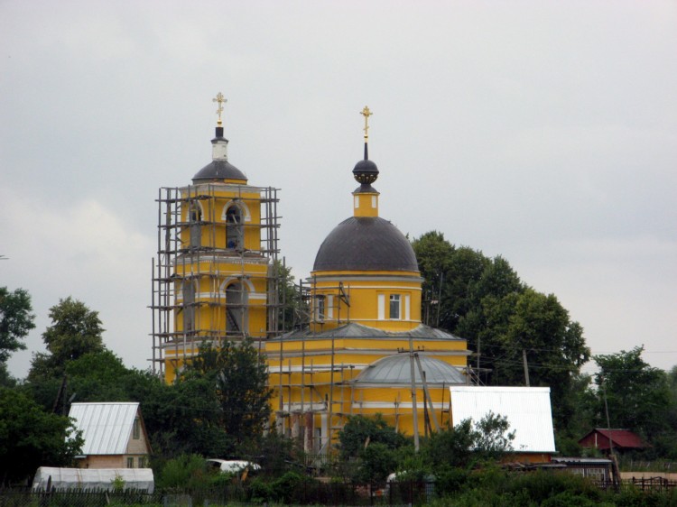 Церковь Николая Чудотворца, Крюково (Чеховский городской округ, Московская область). общий вид в ландшафте