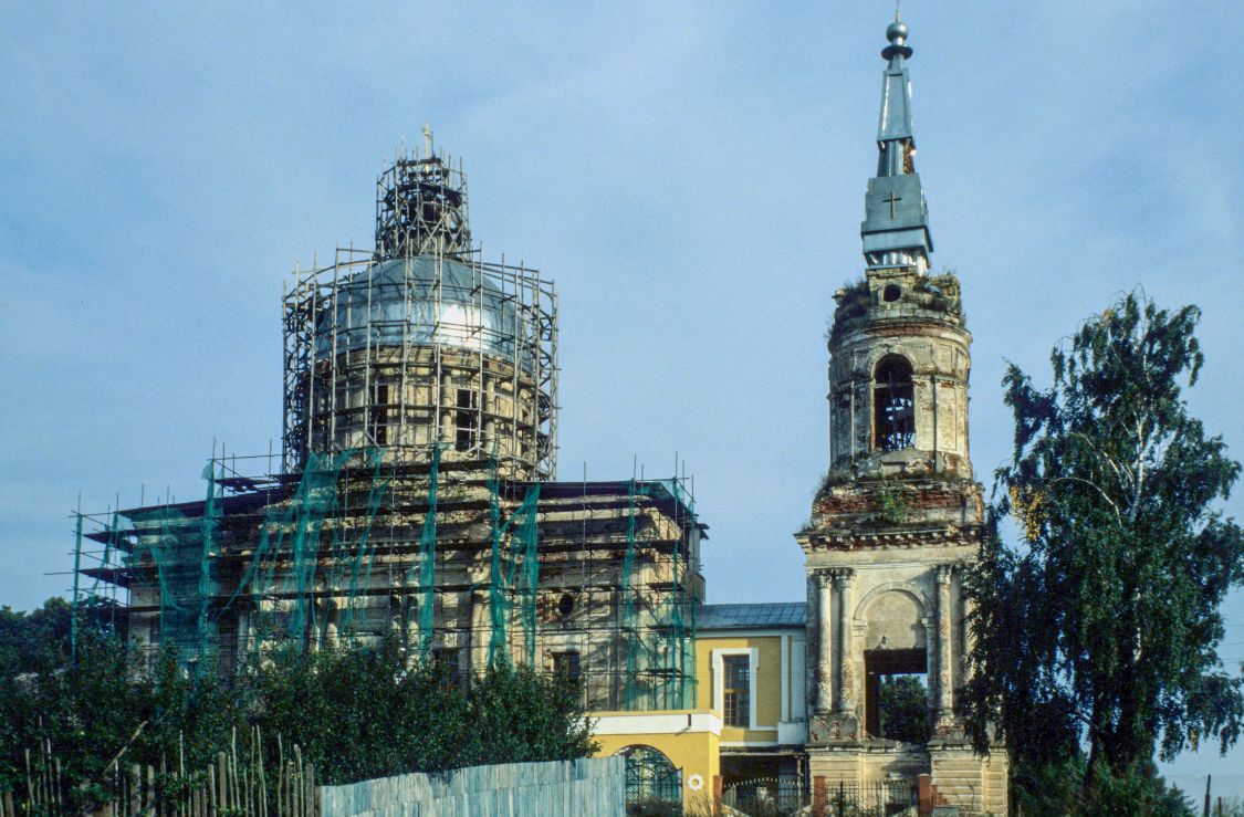 Церковь Спаса Нерукотворного Образа, Райсемёновское (Серпуховский городской округ и гг. Протвино, Пущино, Московская область). фасады