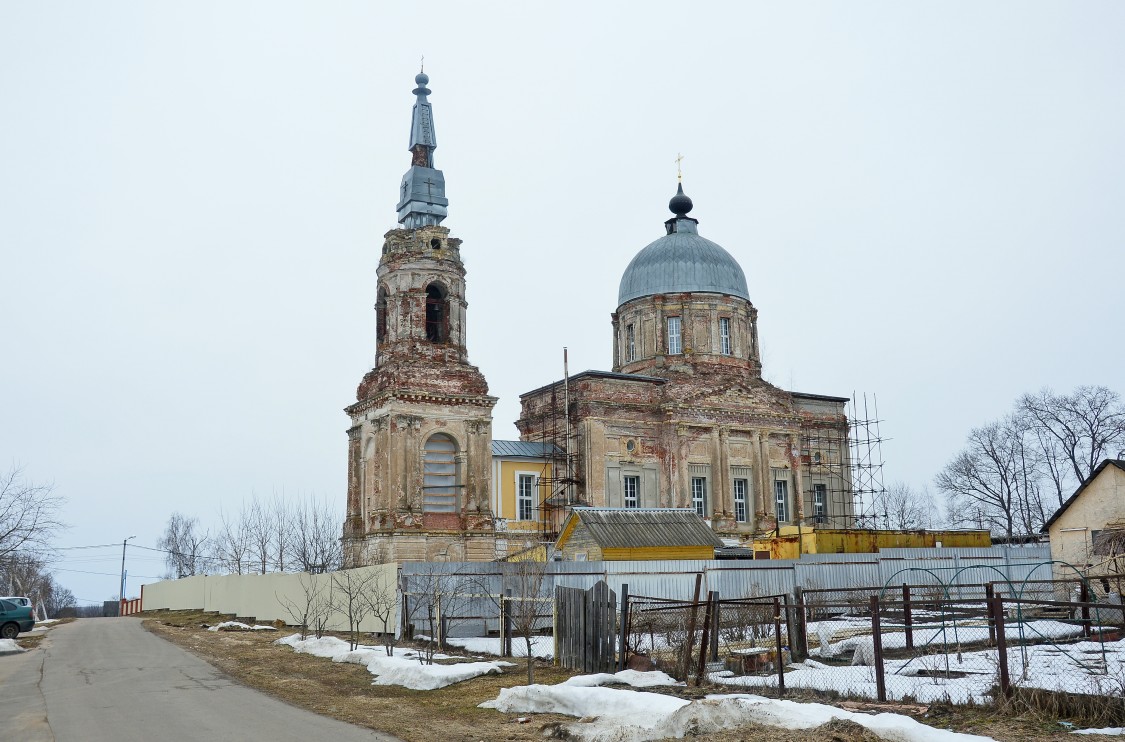 Райсемёновское. Церковь Спаса Нерукотворного Образа. фасады