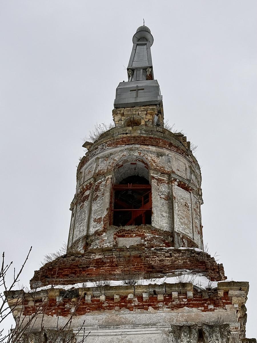 Световой барабан и купол колокольни, архитектурные детали. Церковь Спаса Нерукотворного Образа, Райсемёновское (Серпуховский городской округ и гг. Протвино, Пущино, Московская область)