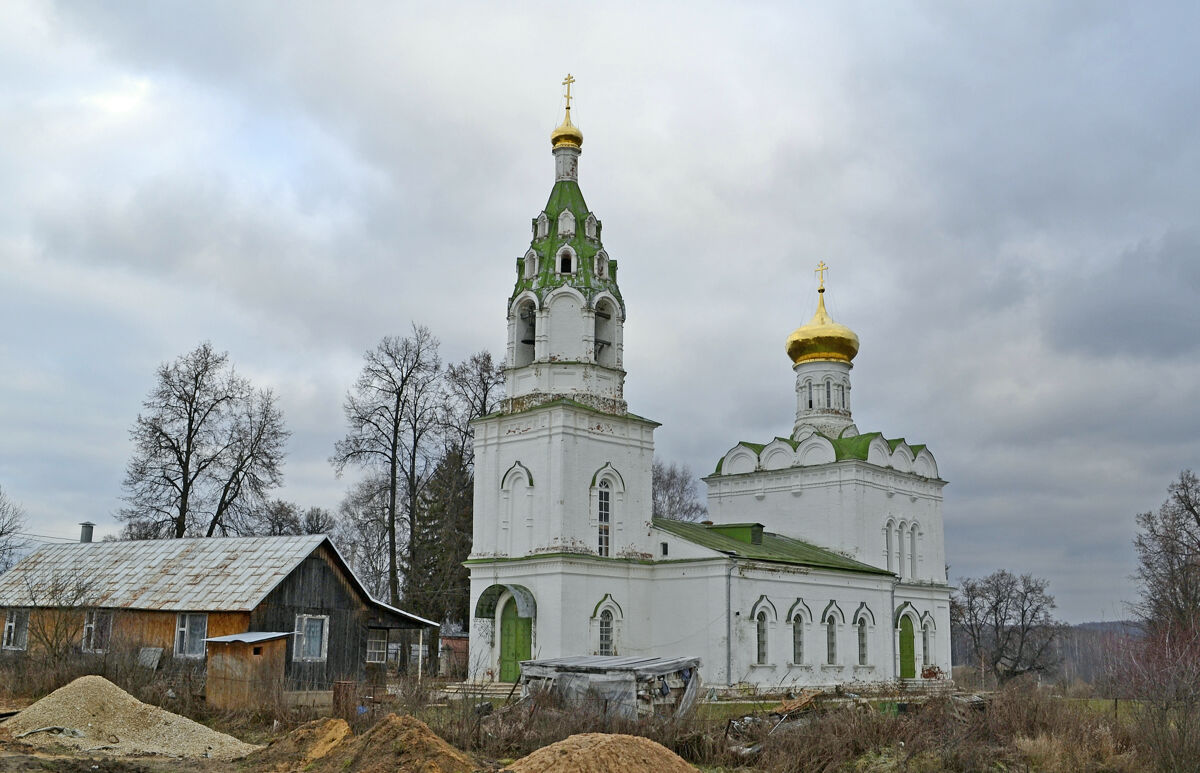 Церковь Преображения Господня, Бужарово (Истринский городской округ и ЗАТО Восход, Московская область). общий вид в ландшафте