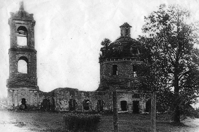Церковь Бориса и Глеба, Куртниково (Истринский городской округ и ЗАТО Восход, Московская область). архивная фотография, Фото до 1950 года. Храм Бориса и Глеба после войны