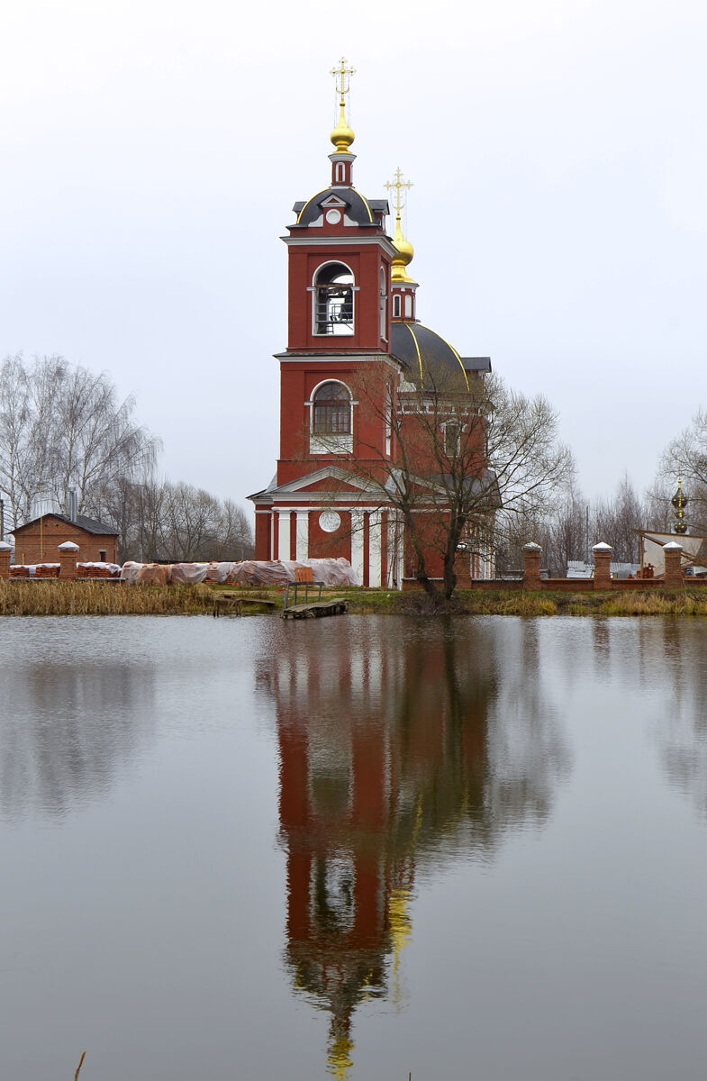 Церковь Бориса и Глеба, Куртниково (Истринский городской округ и ЗАТО Восход, Московская область). общий вид в ландшафте