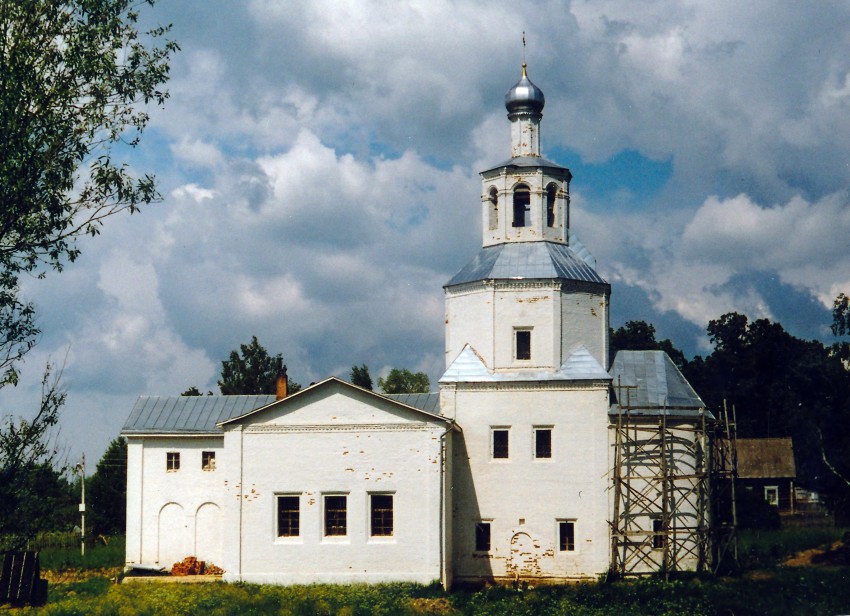Церковь Троицы Живоначальной в Васюнине, Васюнино (Троицкий административный округ (ТАО), г. Москва). фасады