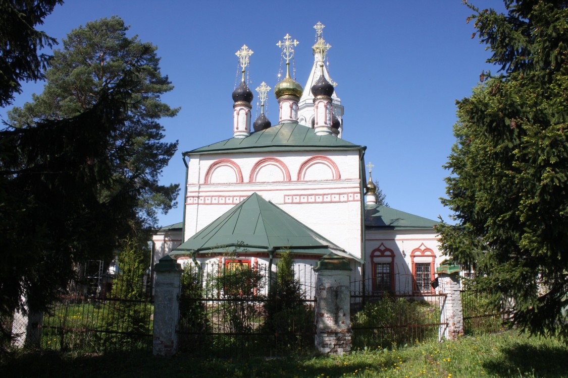 Старые Кузьмёнки. Церковь Успения Пресвятой Богородицы. фасады