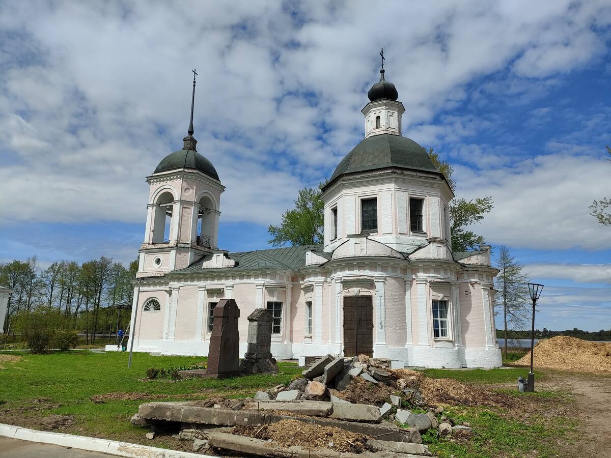 Церковь Трёх Святителей, Волынщино (Рузский городской округ, Московская область). фасады