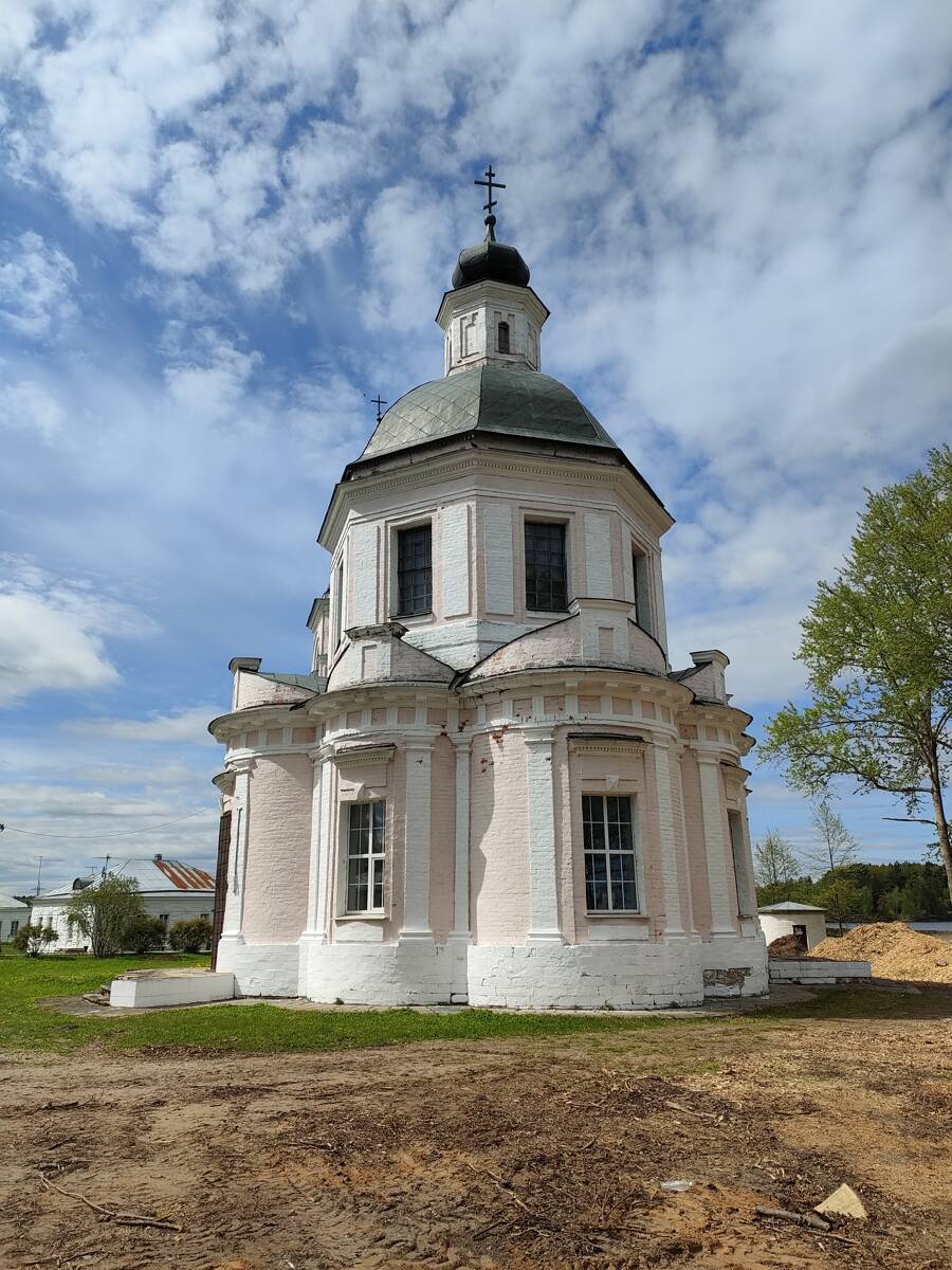 Церковь Трёх Святителей, Волынщино (Рузский городской округ, Московская область). фасады