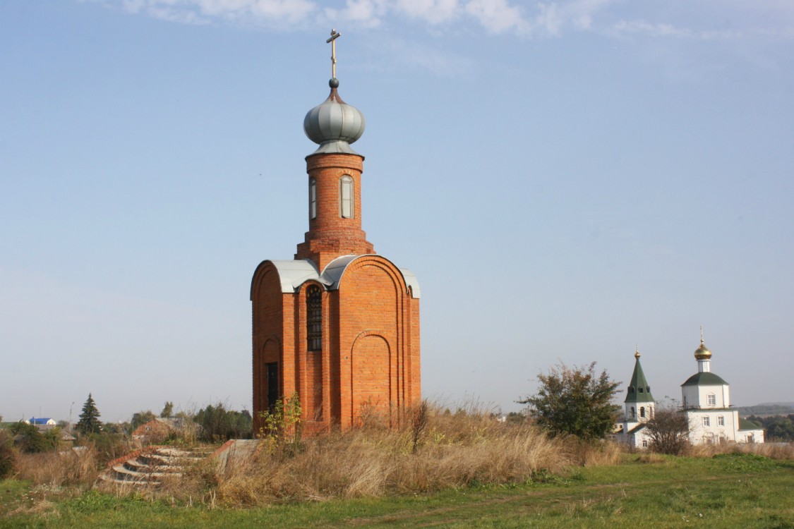 Часовня Николая Чудотворца на городище, Мценск (Мценский район и г. Мценск, Орловская область). общий вид в ландшафте