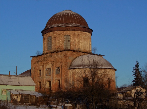 Мценск. Церковь Георгия Победоносца. фасады, Церковь заброшена.