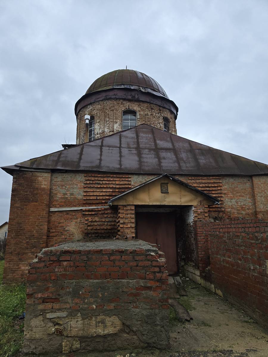Церковь Георгия Победоносца, Мценск (Мценский район и г. Мценск, Орловская область). фасады, действующий вход в церковь