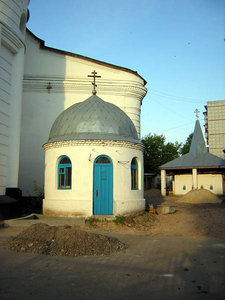 Церковь Троицы Живоначальной, Мценск (Мценский район и г. Мценск, Орловская область). дополнительная информация, часовня в ограде церкви