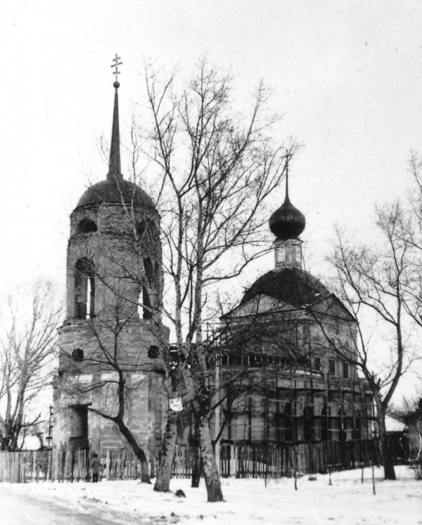 Церковь Троицы Живоначальной, Мценск (Мценский район и г. Мценск, Орловская область). фасады, Фото В.В. Лелецкого