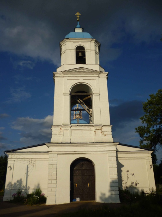 Головково. Церковь Покрова Пресвятой Богородицы. фасады