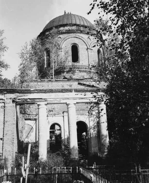 Головково. Церковь Покрова Пресвятой Богородицы. архивная фотография