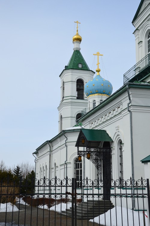 Церковь Троицы Живоначальной, Шарапово (Шатурский городской округ и г. Рошаль, Московская область). фасады
