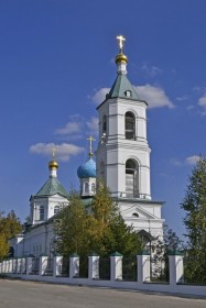 Шарапово. Церковь Троицы Живоначальной